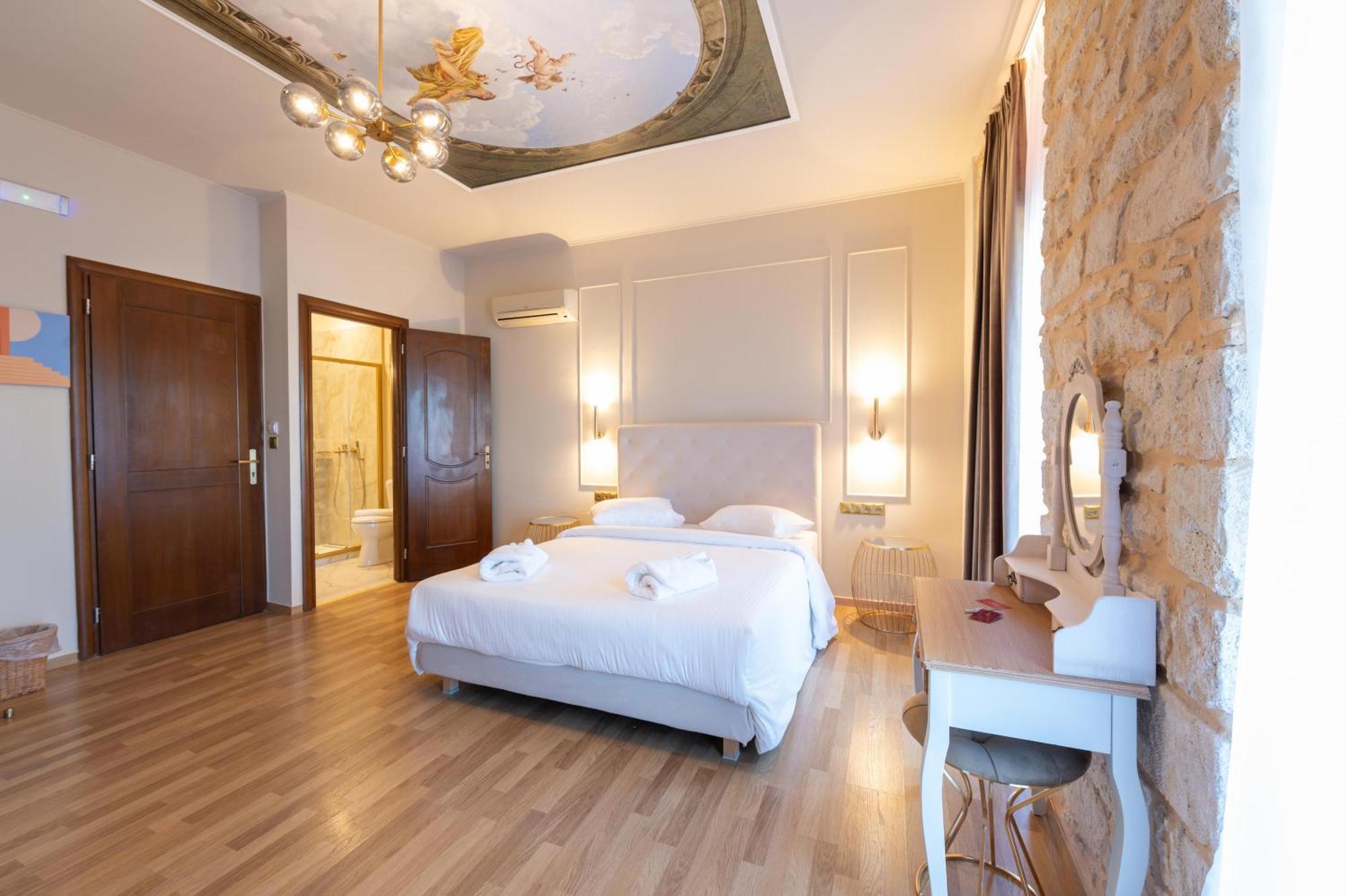 L Suites The Writer'S House Gythio Quarto foto